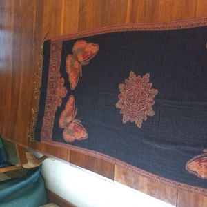 Reversible black and orange scarf